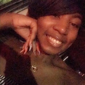 Meet your Posher, Shawna